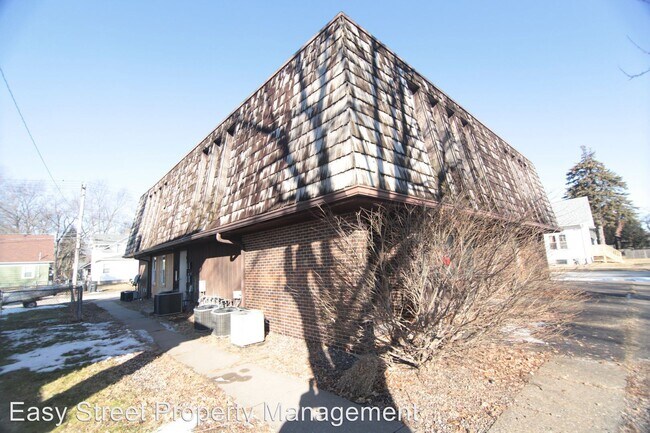 Building Photo - 1524 38th St