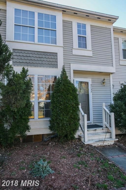 Front entrance - 5730 Evergreen Knoll Ct
