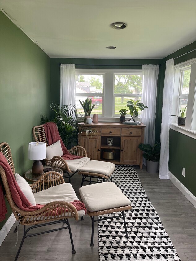 1290 Hulett Ave, Eastlake, OH 44095 House Rental in Eastlake, OH