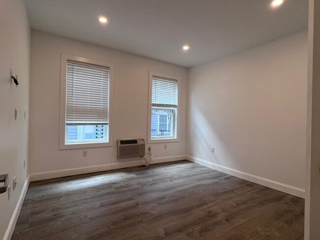 Building Photo - 21 Tremont St