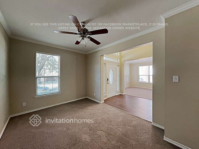 Building Photo - 2 Devon Ct