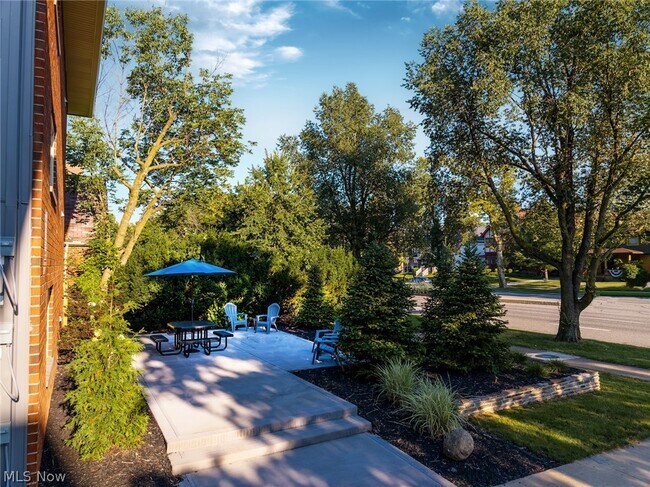 Building Photo - 10532 Clifton Blvd