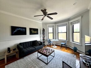 Building Photo - 61 Park Dr