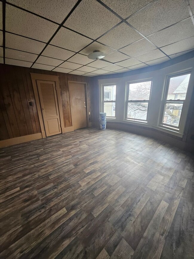 Building Photo - Upper west side studio