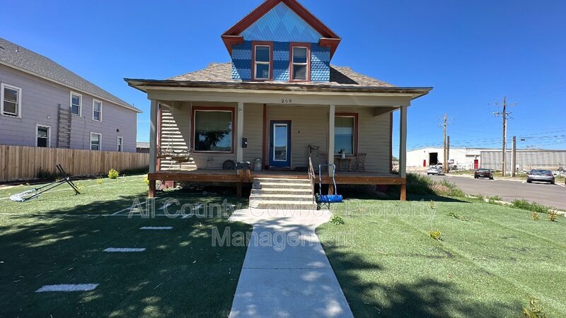 Primary Photo - 268 N 2nd St