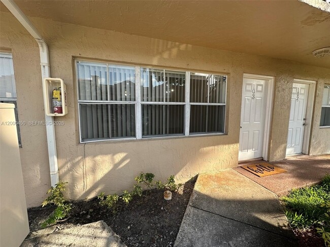 Building Photo - 8675 NW 5th Terrace