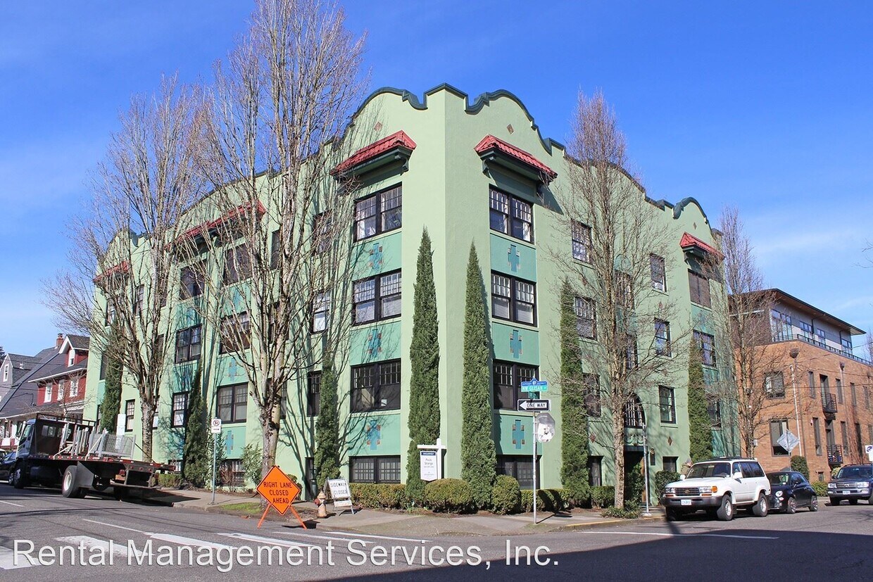 Studio, 1 bath House 507 NW 22nd Ave, 102