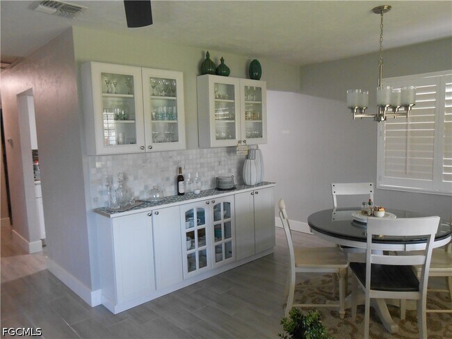 Foto del edificio - 6 Aztec Lily Ln