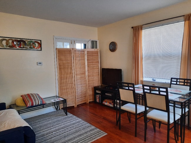 Photo - 9 9th St S Townhome