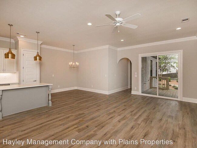 Building Photo - 4 br, 4.5 bath House - 435 Sanders St