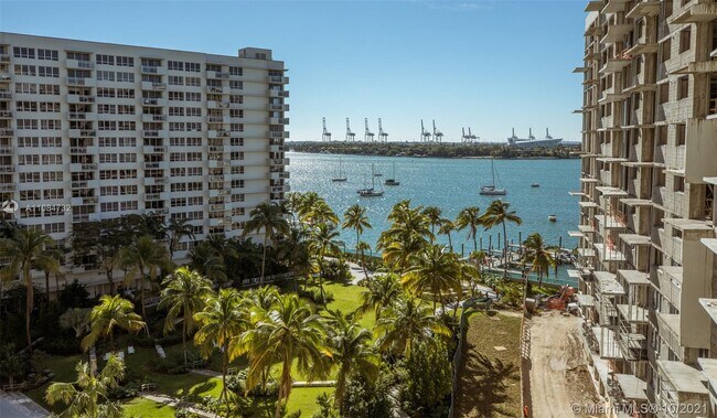 Foto del edificio - 1500 Bay Rd