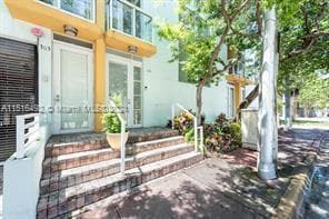 Photo - 8041 Harding Ave -104