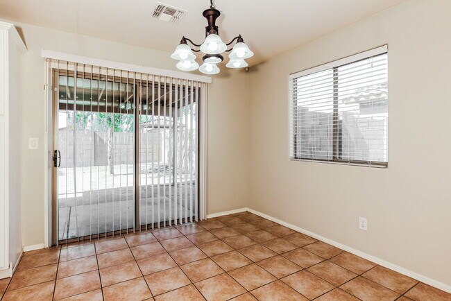 Building Photo - 25014 W Dove Mesa Dr