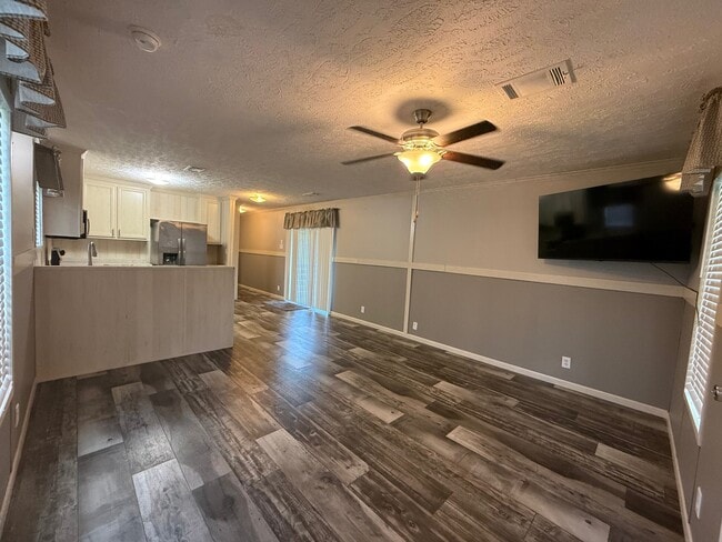 Building Photo - 18140 Our Pl Ln