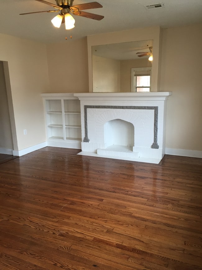 Living Room - 700 NW 25th St