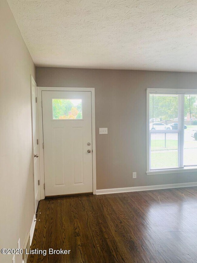 7328 Southside Dr, Louisville, KY 40214 House Rental in Louisville, KY