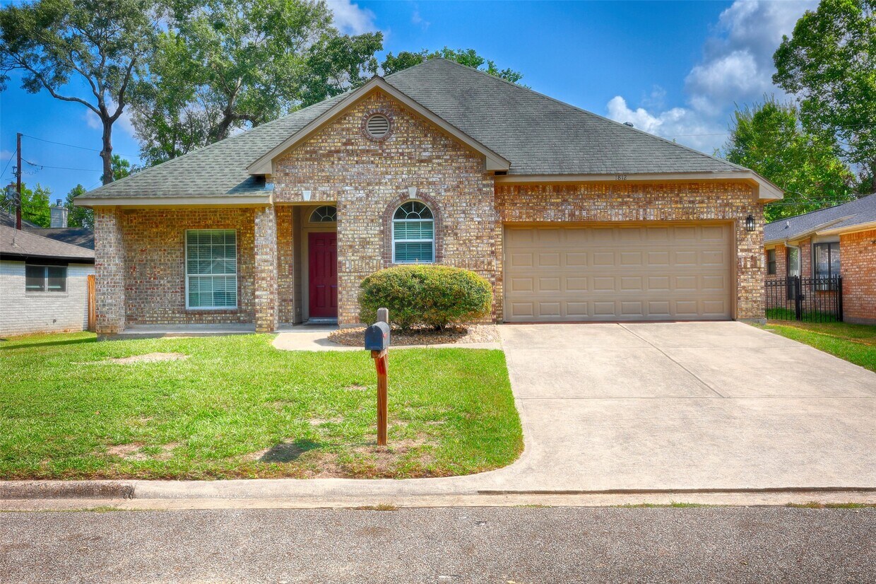 Foto principal - 1812 Tickner St