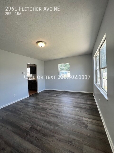 Building Photo - Bungalow style 2 bedroom home for rent - C...