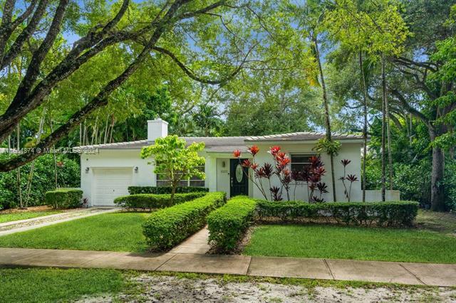 Foto principal - 1225 Tangier St