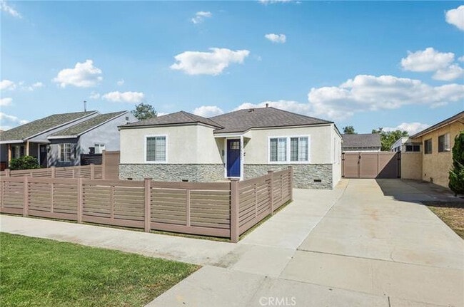 Building Photo - 15522 Faysmith Ave