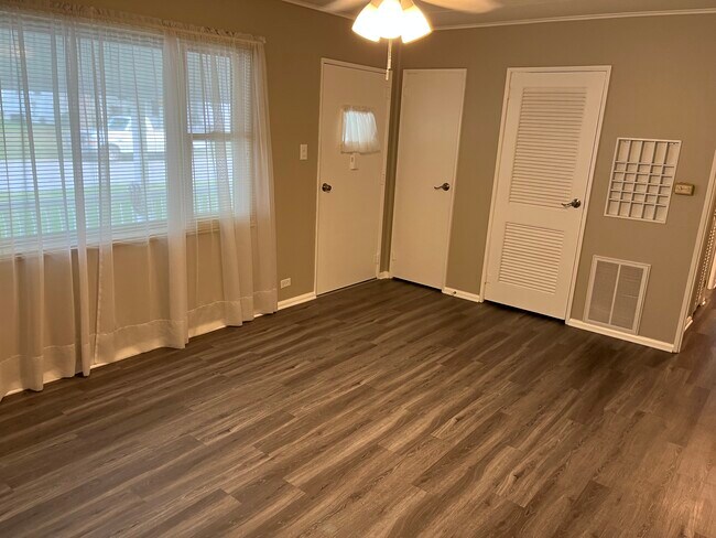 Foto del edificio - 1718 W Granview Dr