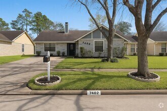 Building Photo - 7402 Goldfinch Dr