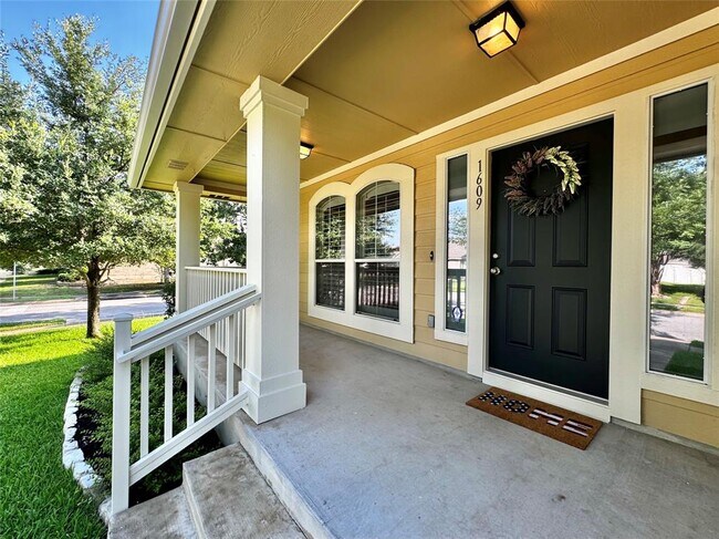 Building Photo - 1609 Colorado Bend Dr