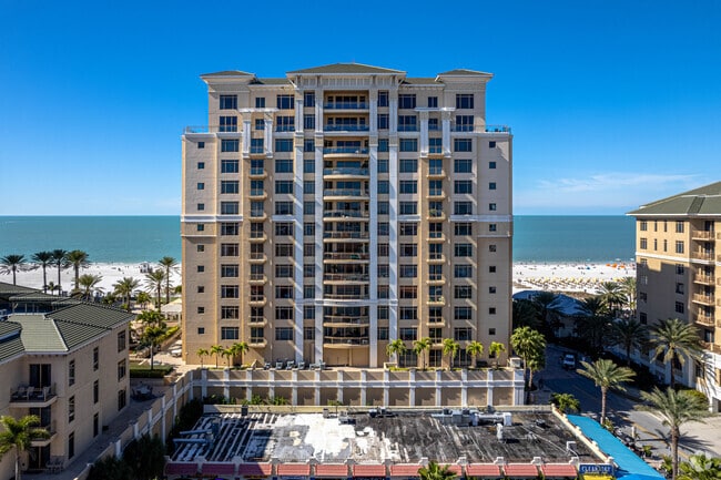 Residences at Sandpearl Resort