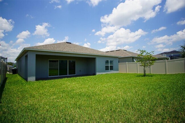 Foto del edificio - 473 Hamlet Loop