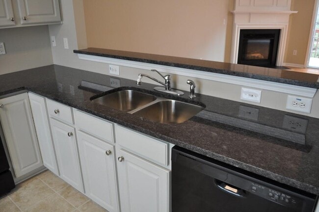 Building Photo - 1022 Thornborough Dr