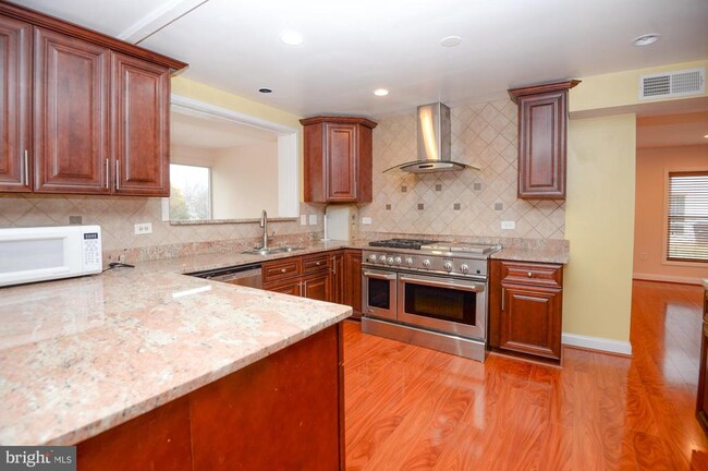 Building Photo - 1111 Shipman Ln