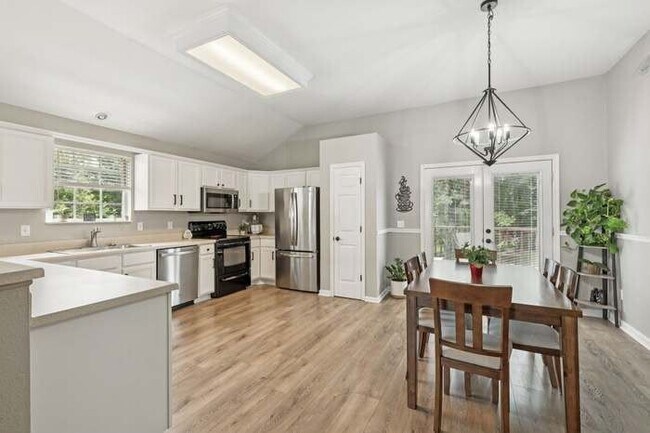 Building Photo - 4012 Amber Way