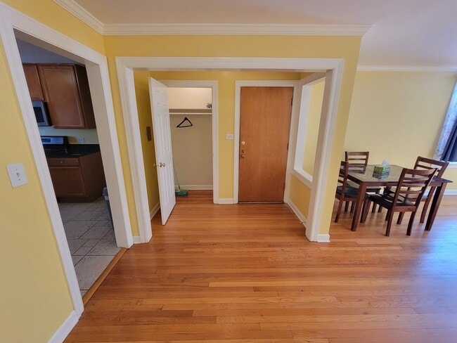 Foto del edificio - 2950 W Arthur Ave