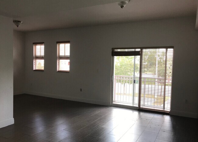 Foto del edificio - 10902 NW 83rd St
