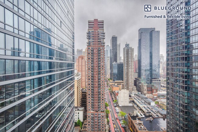 Building Photo - 635 W 42nd St