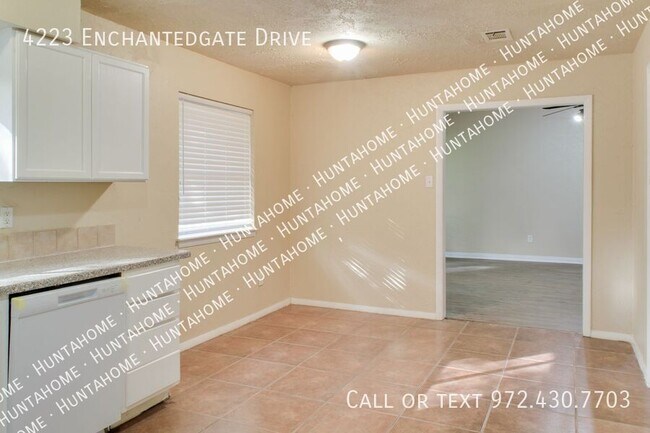 Foto del edificio - 4223 Enchantedgate Dr