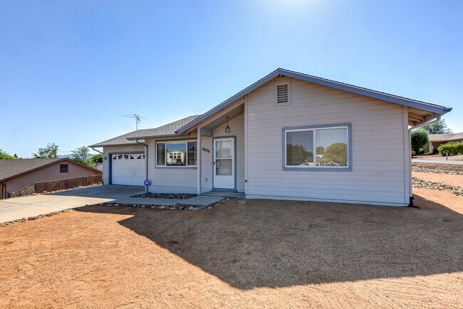 Building Photo - 4679 N Morning Star Dr