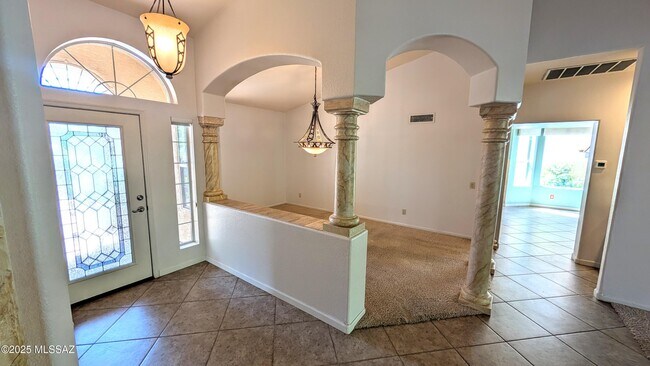 Foto del edificio - 37248 S Golf Course Dr