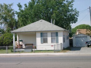 Building Photo - 515 W State St