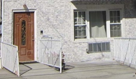 Building Photo - 9422 84th St