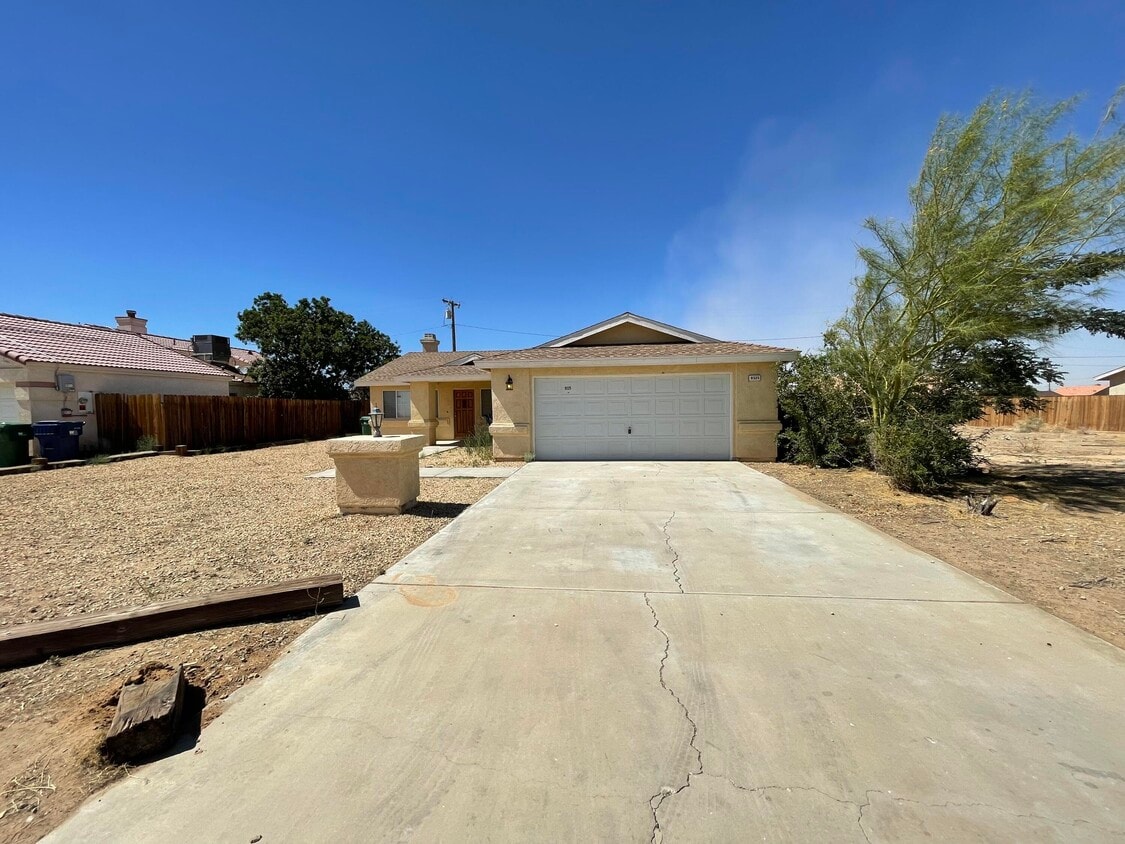 Primary Photo - 9325 Irene Ave