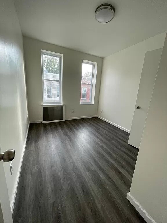 Building Photo - 1760 70th St