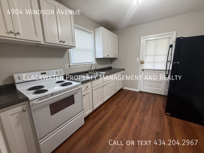 Foto del edificio - 4904 Windsor Ave