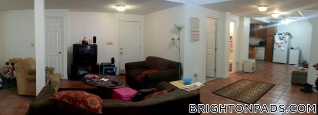 Building Photo - 17 Cummings Rd