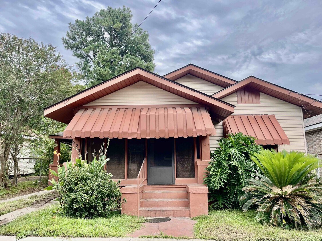 Foto principal - 923 S 16th St