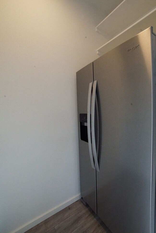 Foto del edificio - Beautiful 2bd/2.5ba North Portland Townhom...