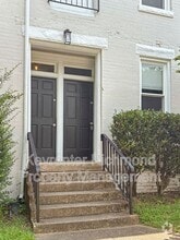 Building Photo - 1 N Allen Ave