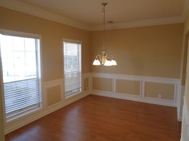 Foto del edificio - 140 Saddle Bridge Dr