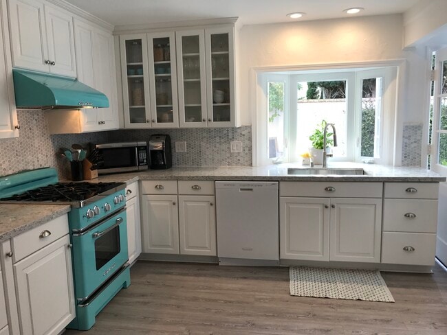 Building Photo - 18021 Upperlake Cir