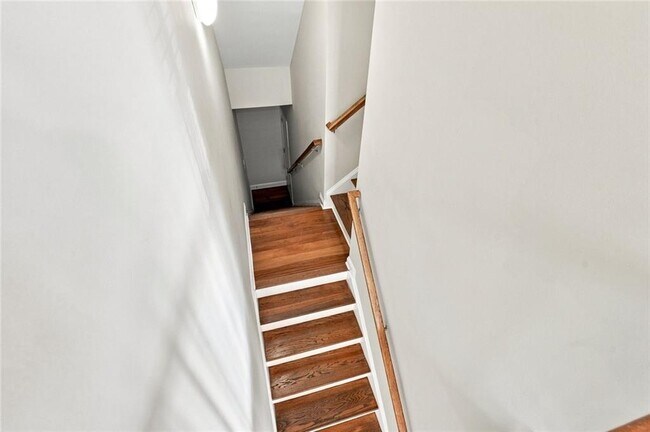 Foto del edificio - 217 16th St NW